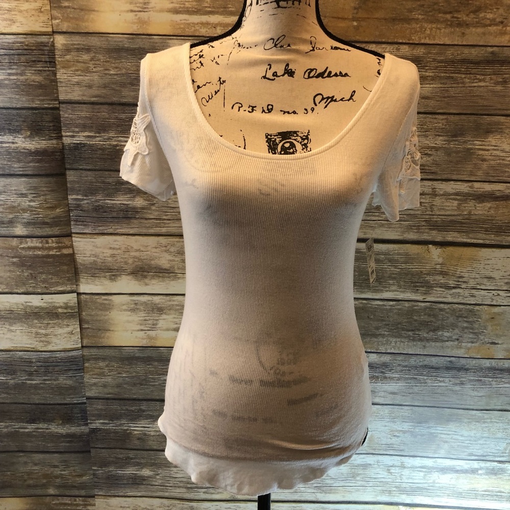 NWT Mudd white scoop neck ribbed tee shirt